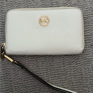 Michael Kors Cream Wallet with Gold Emblem